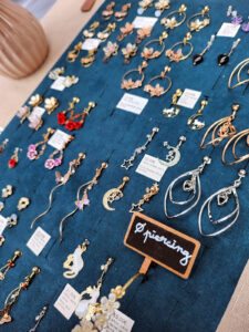 L'Oreille Pincée